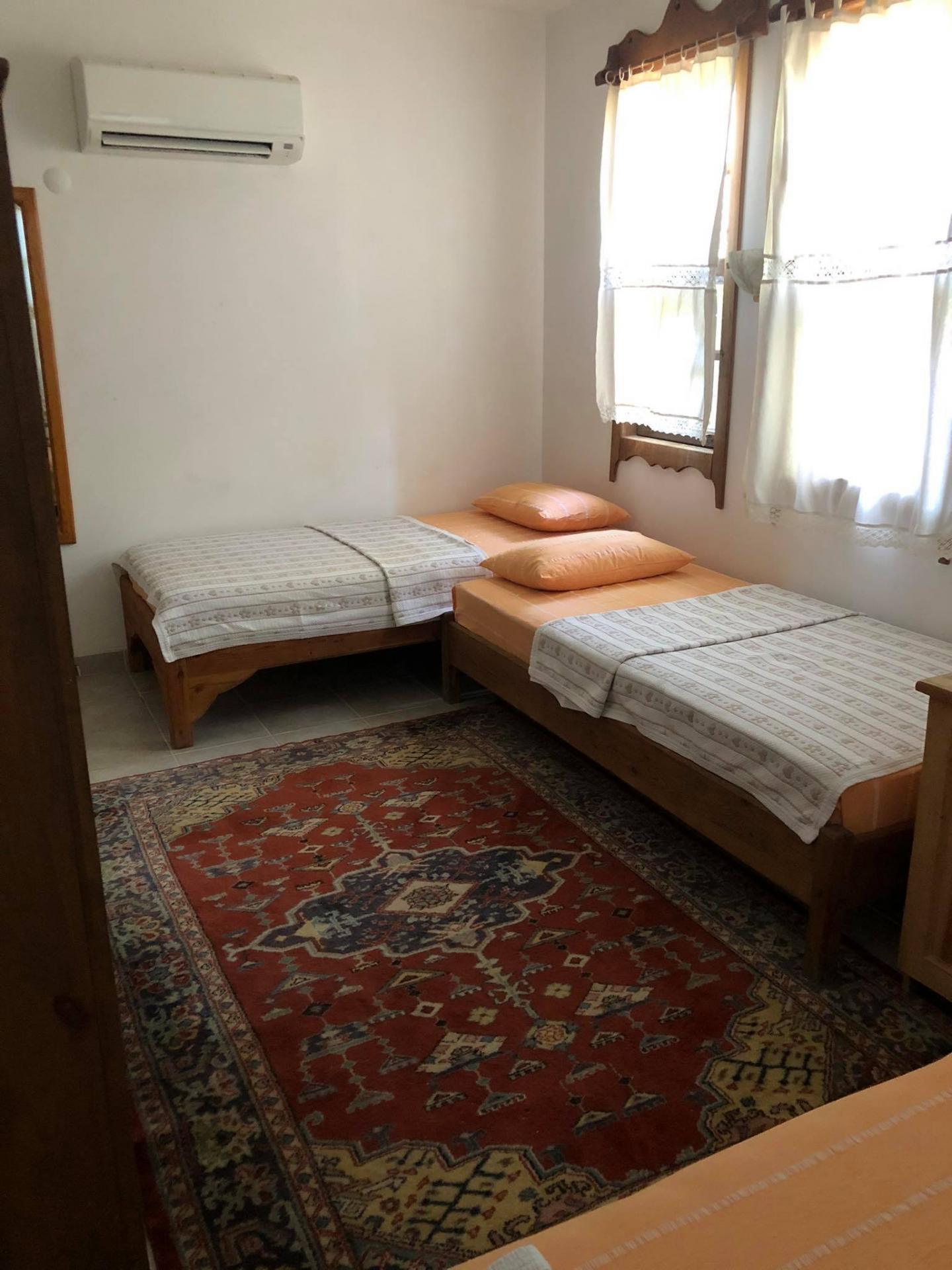 Multiple Room 1 (3 person)